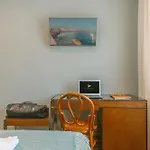 בית הארחה Fly House פארו