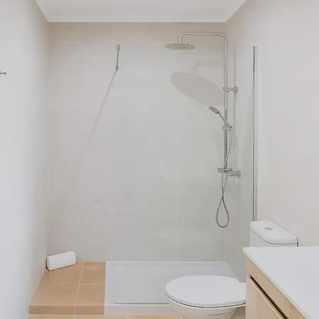 Fly House 3*