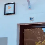 Guest house Fly House