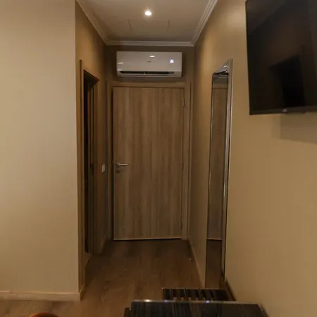 Fly House Гостевой дом 3*