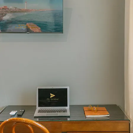 Fly House Гостевой дом 3*